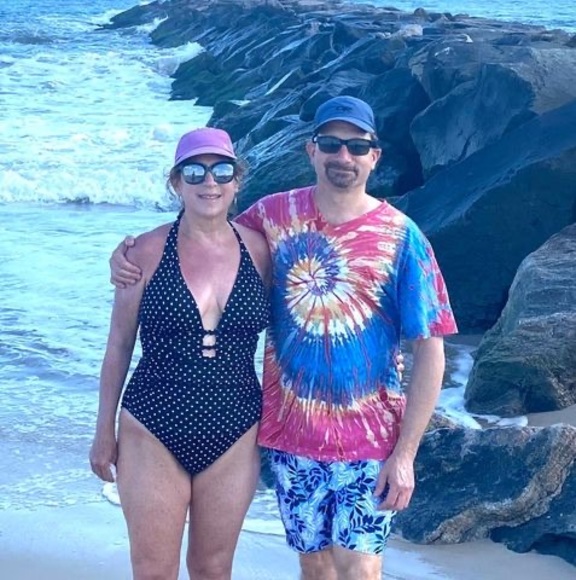 Meet your Posher, April - Picture 1 of 1